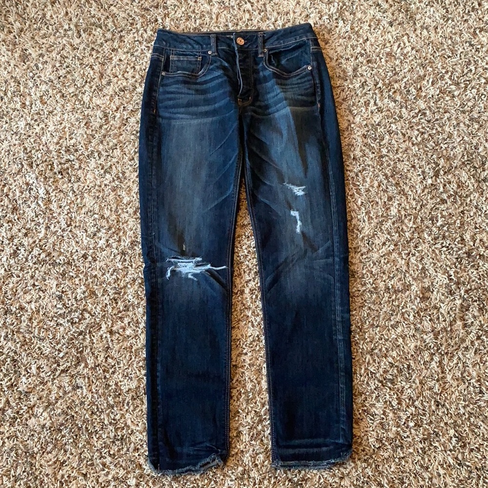 American Eagle Outfitters Button Fly Tomgirl Jeans